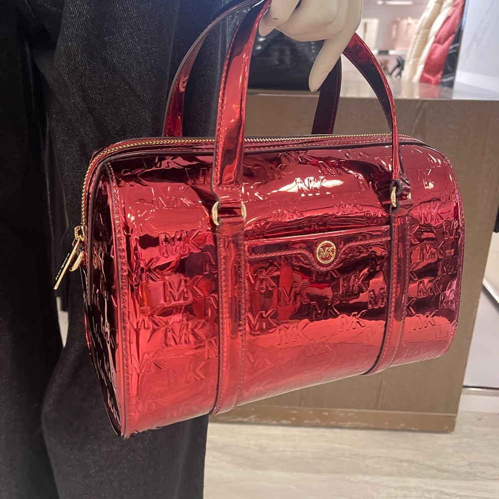 MICHAEL KORS Jet Set Medium Metallic Logo Debossed Satchel
Cherry
NWT - Picture 14 of 16